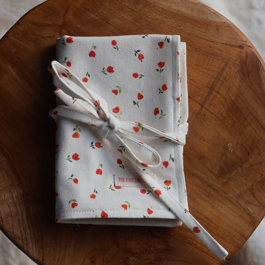 Poppies Hook & Needle Case