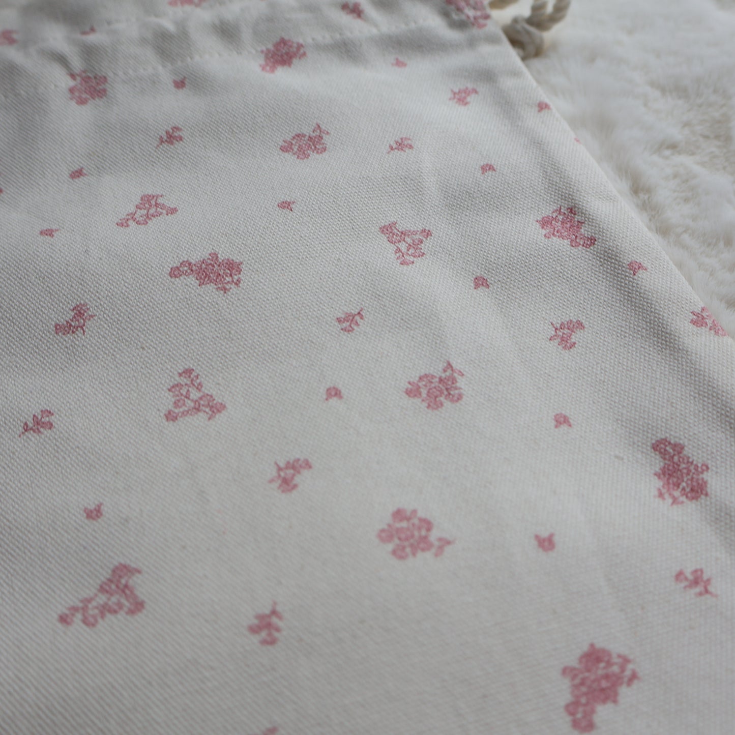 Blooming Meadow Yarn Bag