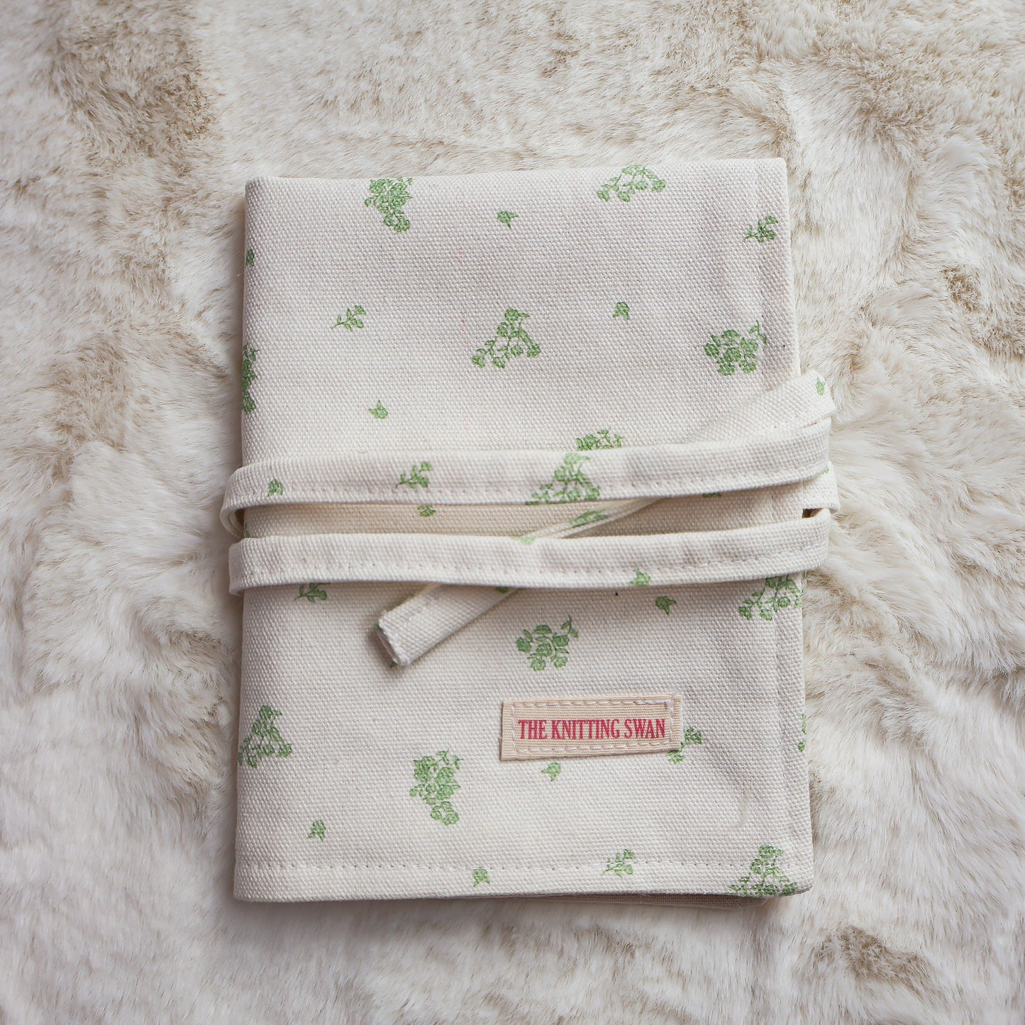 Lush Meadow Hook & Needle Case