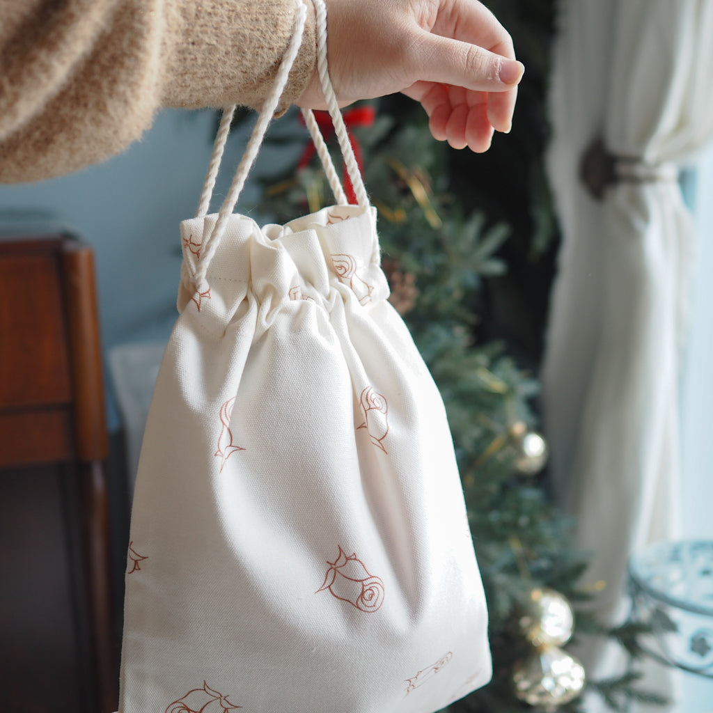 Darling Roses Yarn Bag