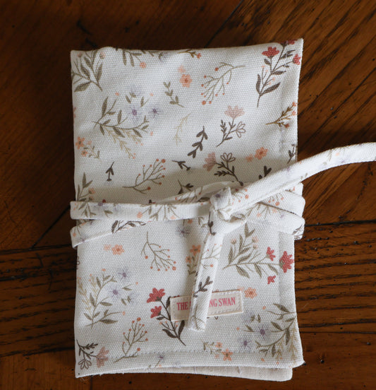 Autumn Needle Case
